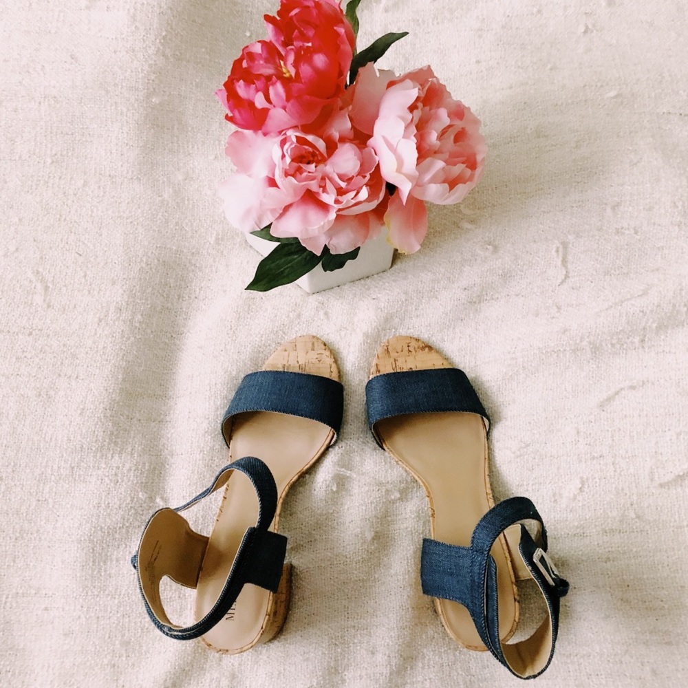 💥NEW LISTING - Denim Cork Sandals